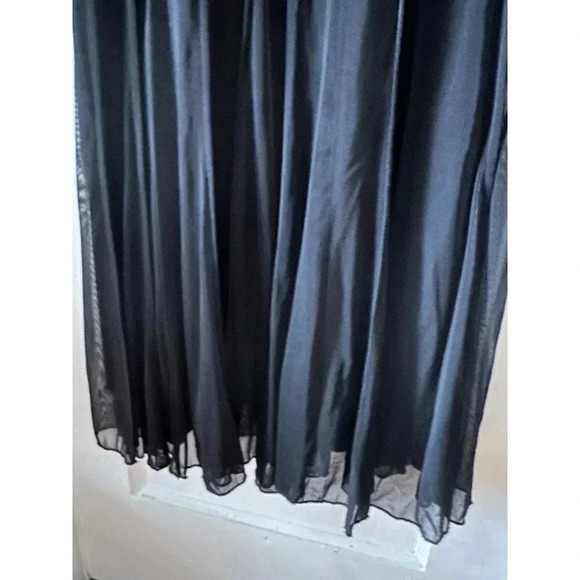 Mixito Women’s size 6 black sparkle dress - Picture 5 of 9